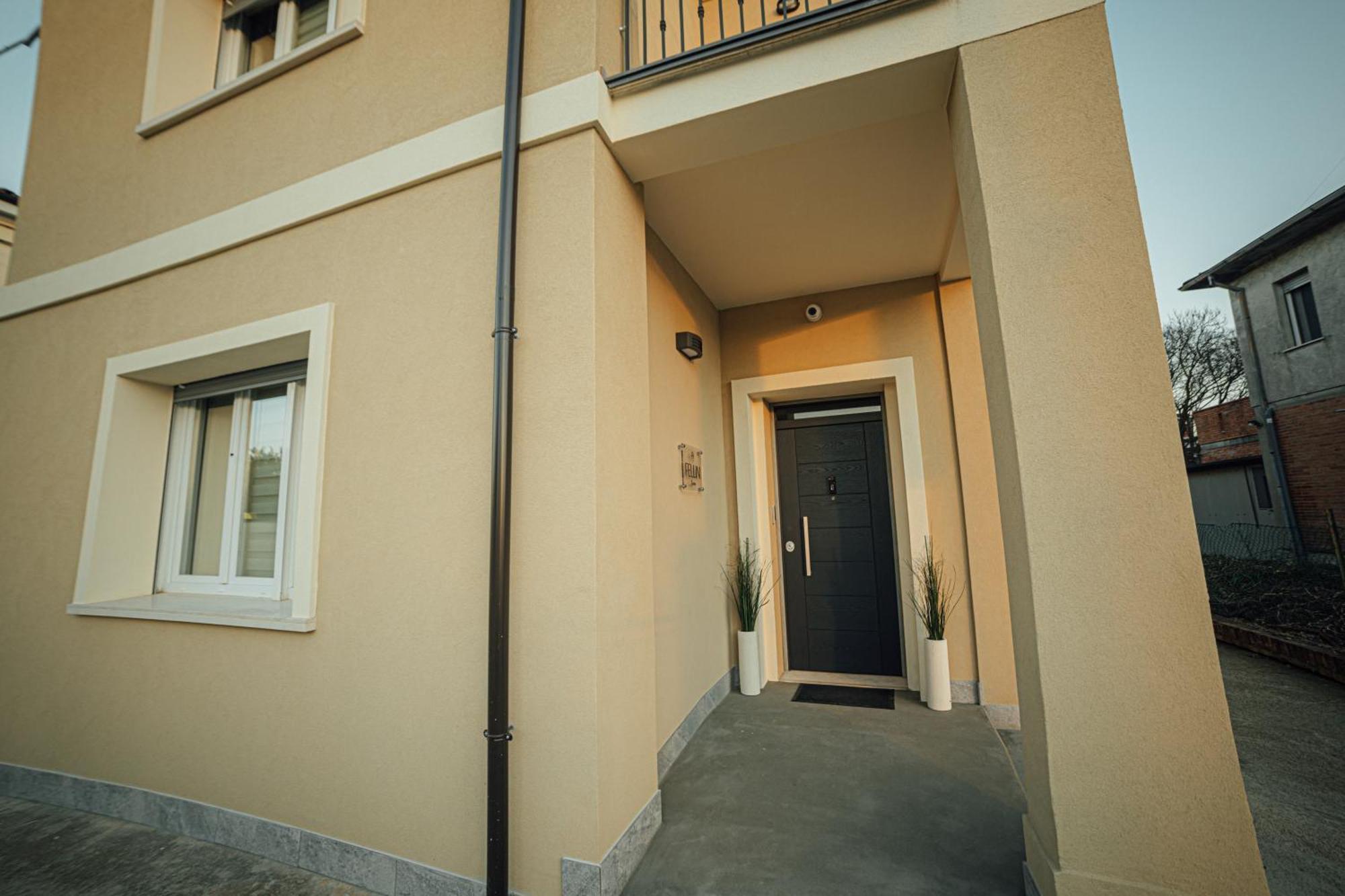 Fellini Rooms Ferrara Exterior photo